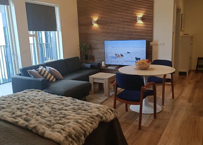 Ocean View Suite Near Sky Lagoon